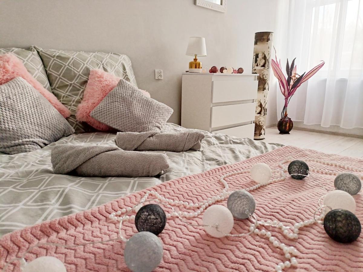 Apartmán Apartament Celebrity Leśna Exteriér fotografie